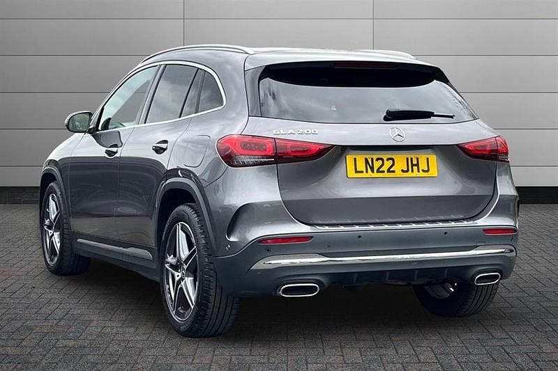 Used Mercedes GLA200 Executive 163 HP (119 kW) 2022 Grey SUV