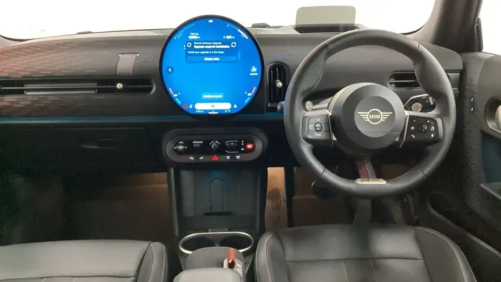 Used Mini Cooper Hatch 113 kW (154 HP) 2025 White Hatchback