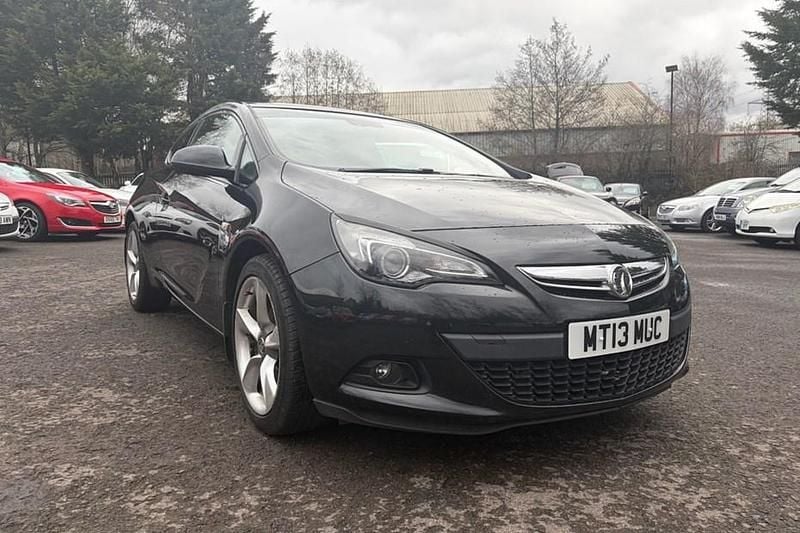 Used Vauxhall Astra GTC SRi 140 HP (102 kW) 2013 Coupe
