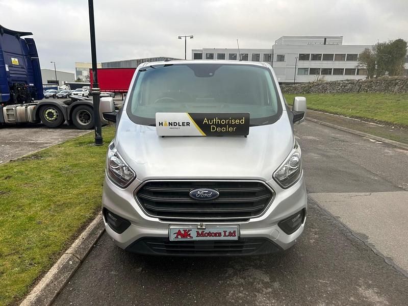 Used Ford Transit Custom Limited 130 HP (95 kW) 2021 Silver Van