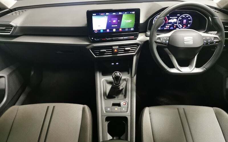 Used 2024 Seat Leon SE Dynamic Hatchback | £14,487 (Good price) - Image 1/3