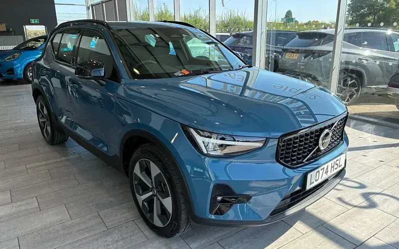 Used Volvo XC40 Plus 197 HP (144 kW) 2024 SUV