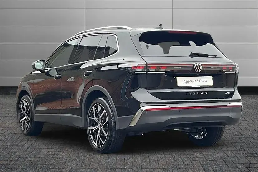 New VW Tiguan Elegance 150 HP (110 kW) 2026 Grenadilla black SUV