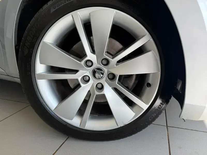 Used Skoda Superb SE L 150 HP (110 kW) 2022 Silver Estate