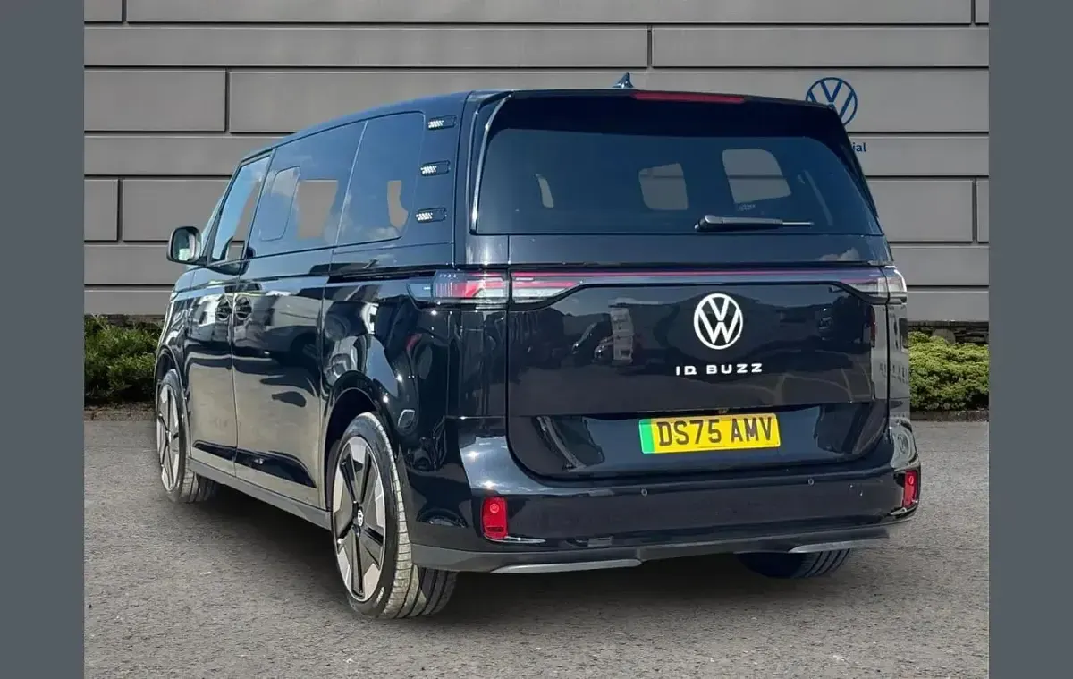 Used VW ID. Buzz Pro 210 kW (286 HP) 2026 Black MPV