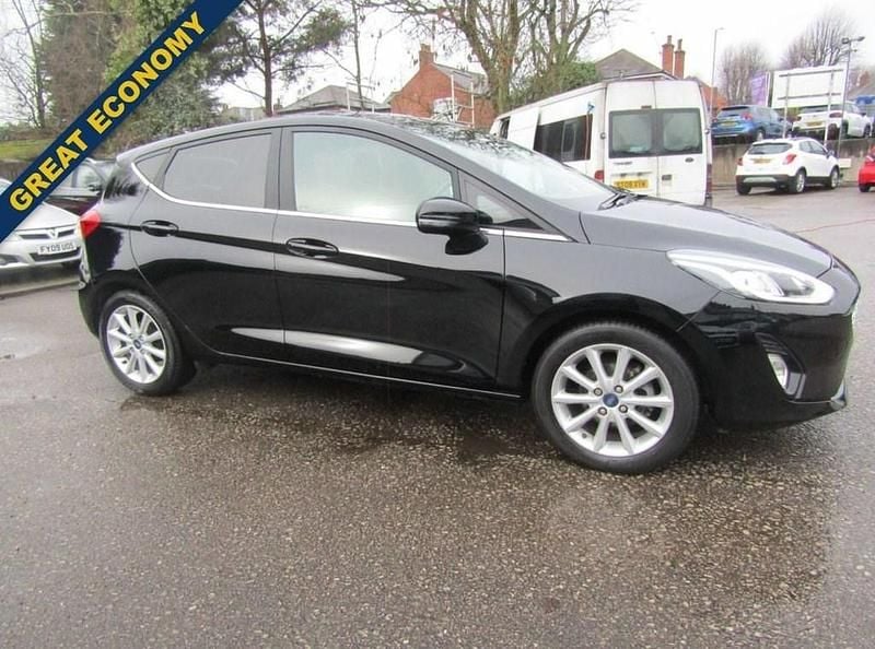 Usado Ford Fiesta Titanium 100 HP (73 kW) 2018 Preto Citadino