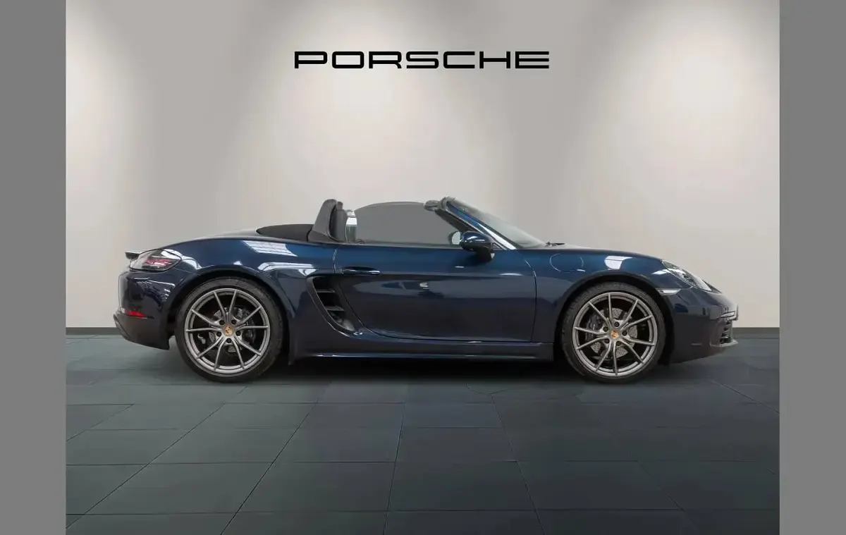 Used Porsche Boxster 296 HP (217 kW) 2017 Blue Cabriolet