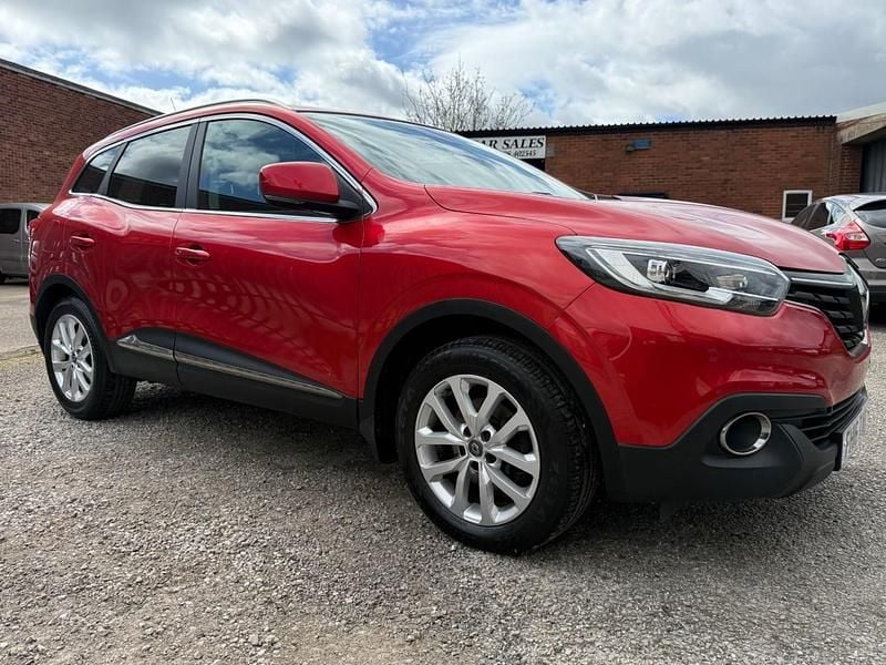 Used Renault Kadjar Dynamique 130 HP (95 kW) 2016 Red SUV