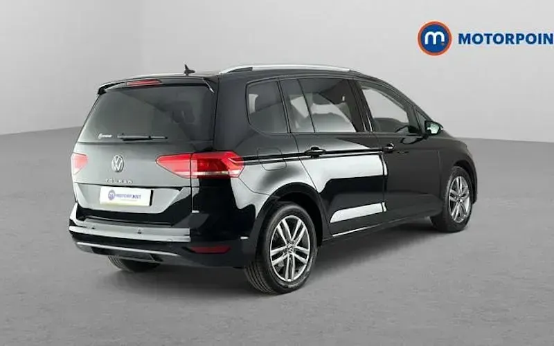 Used VW Touran Match 150 HP (110 kW) 2025 Black MPV