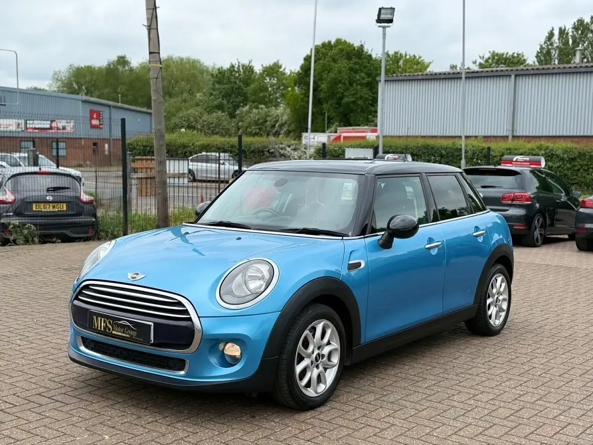 Used Mini Cooper D Hatch 2015 Blue Hatchback