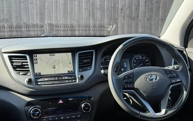 Used Hyundai Tucson SE 136 HP (100 kW) 2018 Beige SUV