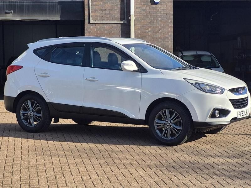 Used Hyundai ix35 SE 113 HP (83 kW) 2014 White SUV