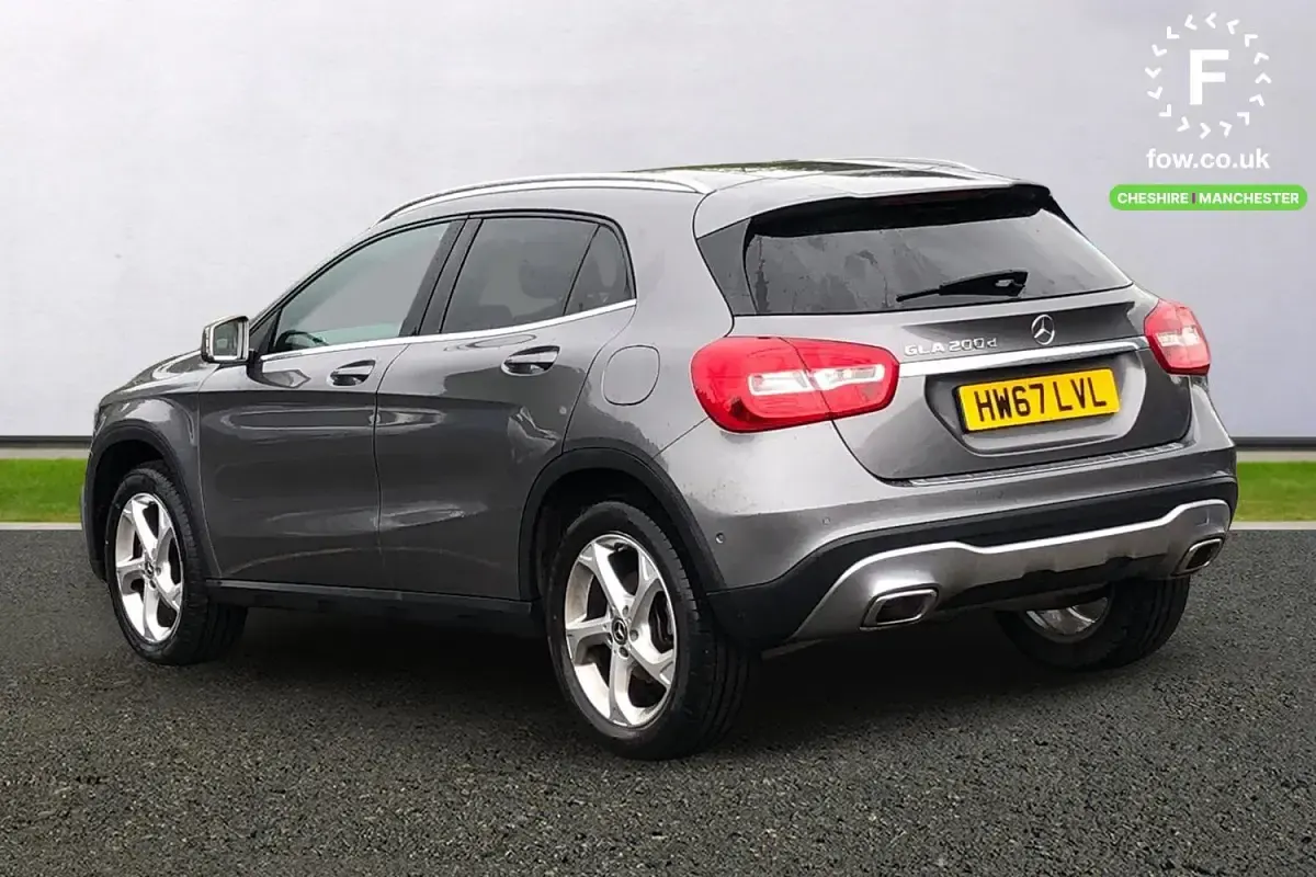 Used Mercedes GLA200 Executive 136 HP (100 kW) 2017 Grey SUV