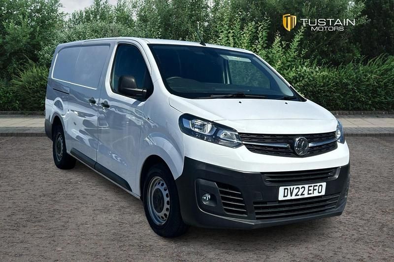 White Used 2022 Vauxhall Vivaro S Van | £13,299 (Fair price) - Image 1/4