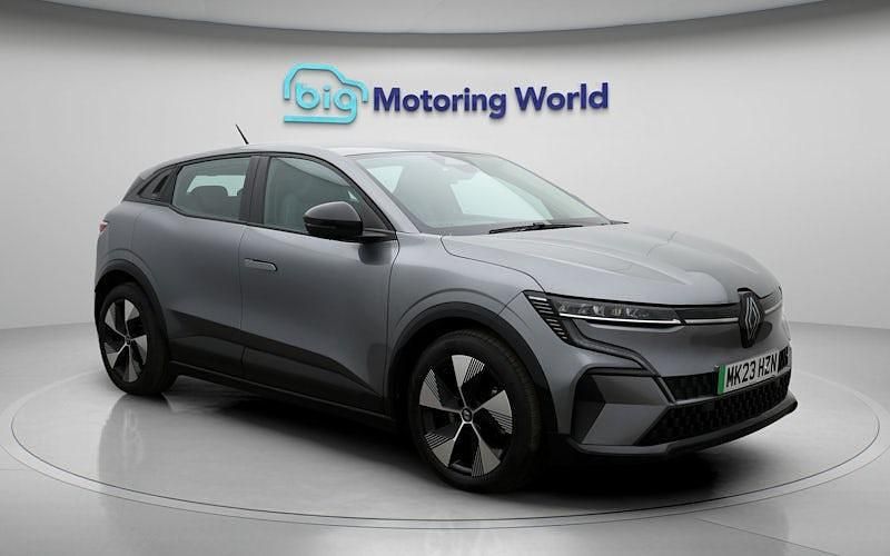 Used Renault Megane E-Tech Equilibre 161 kW (220 HP) 2023 Grey Hatchback