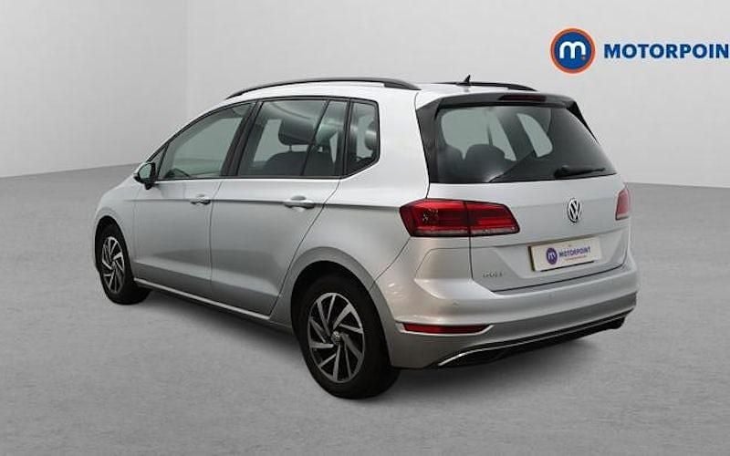 Used VW Golf VII Match 131 HP (96 kW) 2019 Silver Hatchback