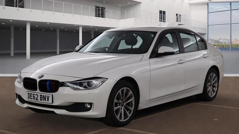Used BMW 320 2012 White Sedan