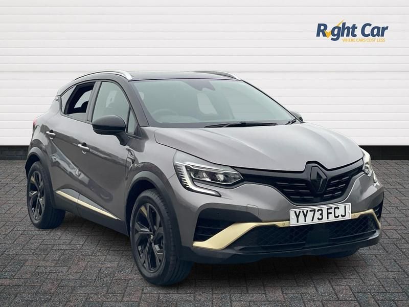 Grey/black Used 2023 Renault Captur Engineered SUV | £19,999 (Fair price) - Image 1/4