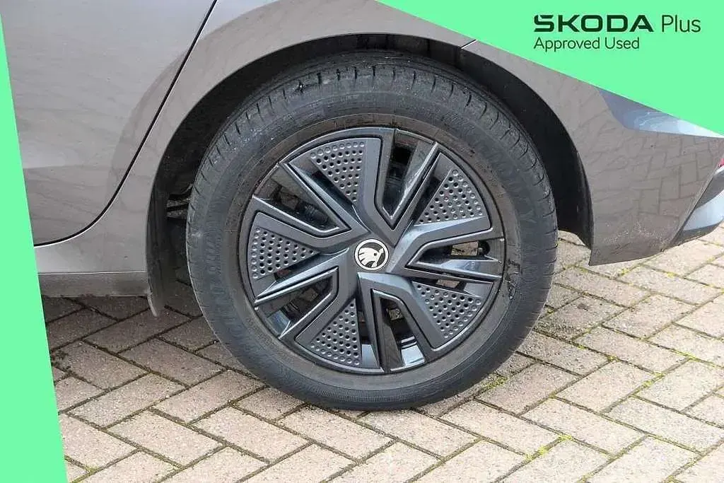 Used Skoda Fabia Colour Edition 94 HP (69 kW) 2023 Graphite grey metallic body / black magic pearl effect roof Hatchback