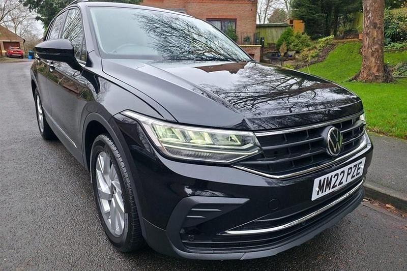 Used VW Tiguan Life 150 HP (110 kW) 2022 Black SUV