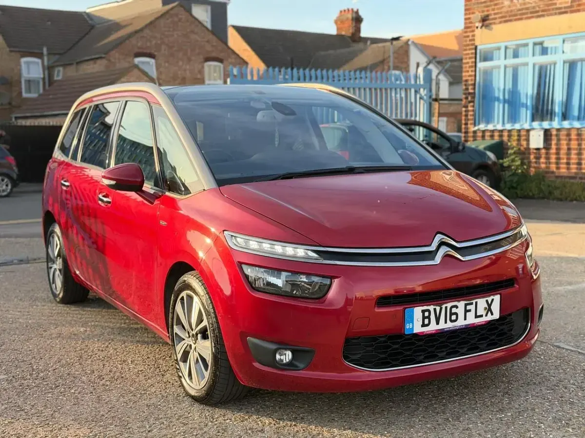 Used Citroën Grand C4 Picasso Exclusive 2016 Red MPV