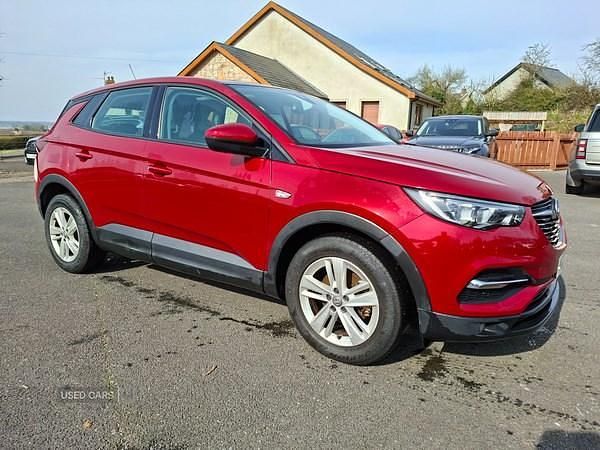 Used Vauxhall Grandland X S 130 HP (95 kW) 2018 Red SUV