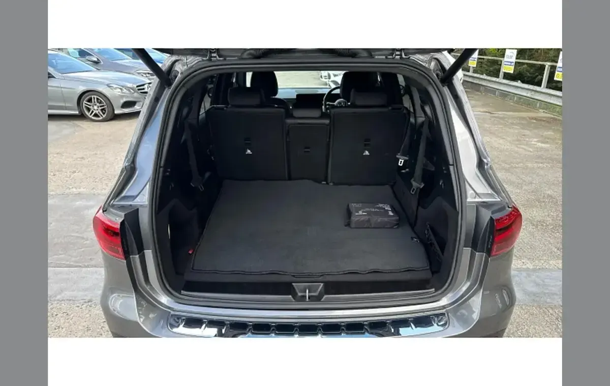 Used Mercedes GLB200 AMG Line Premium 163 HP (119 kW) 2025 Grey SUV