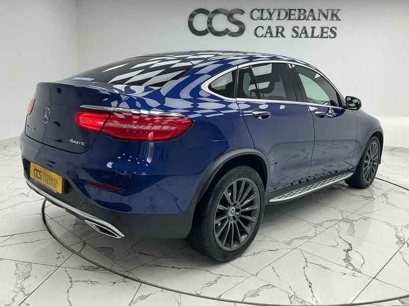 Begagnad Mercedes GLC220 AMG line 170 HK (125 kW) 2018 Blå Sportkupé