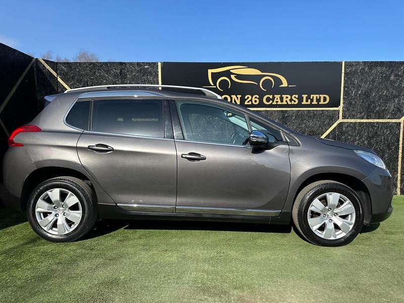 Begagnad Peugeot 2008 Allure 2015 Grå SUV