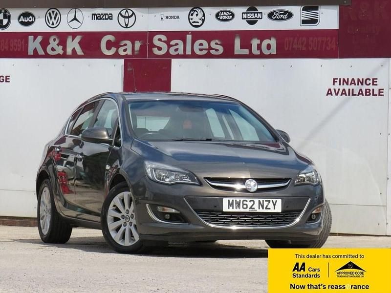 Grey Used 2013 Vauxhall Astra Elite Hatchback | £5,695 (Fair price) - Image 1/4