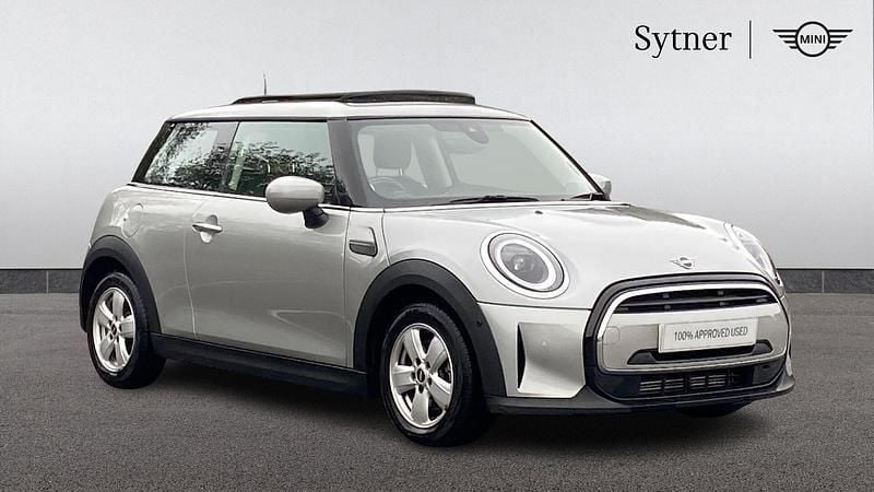 Silver Used 2022 Mini Cooper Classic Hatchback | £18,500 (Good price) - Image 1/4