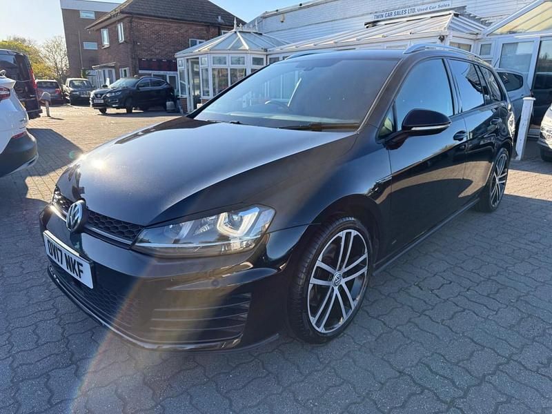 Begagnad VW Golf VII GTD 2017 Svart Kombi