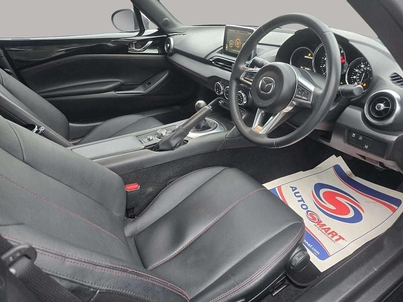 Used Mazda MX5 Inclusive 131 HP (96 kW) 2017 Black Cabriolet