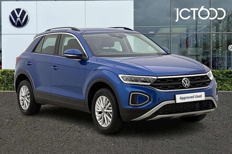 Blue Used 2023 VW T-Roc Life SUV | £21,996 (Fair price) - Image 1/4
