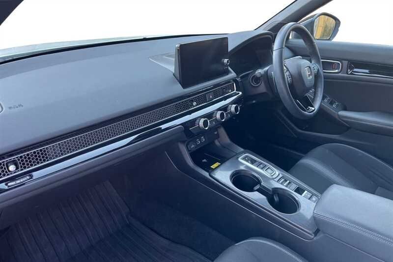 Image 2/4