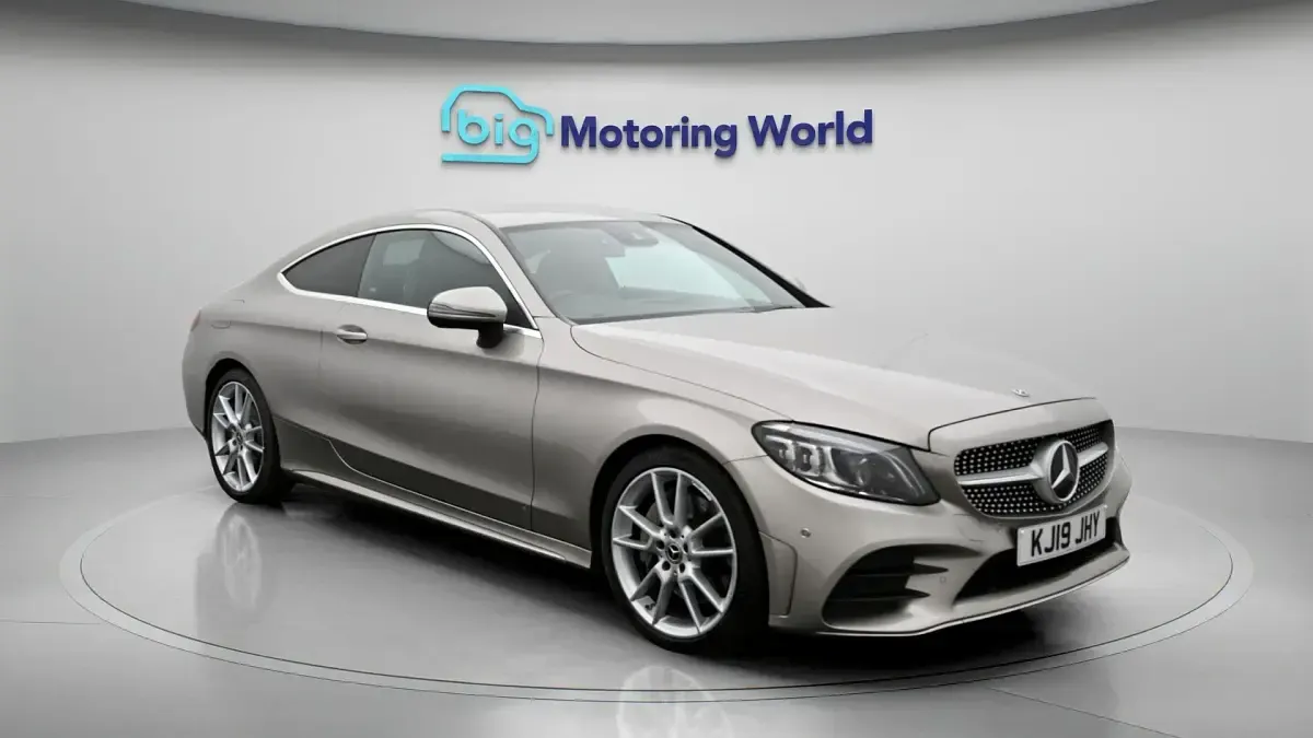 Used Mercedes C300 AMG line 245 HP (180 kW) 2019 Coupe