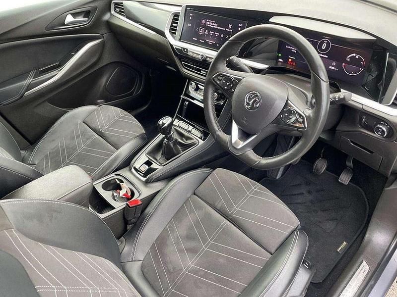 Used Vauxhall Grandland X Ultimate 128 HP (94 kW) 2023 Grey SUV