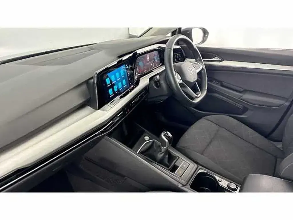 Used VW Golf VIII 130 HP (95 kW) 2024