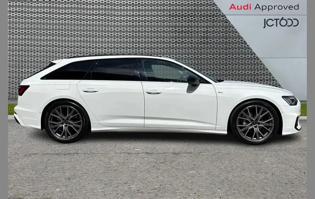 Used Audi A6 Black Edition 200 HP (147 kW) 2020 White Estate