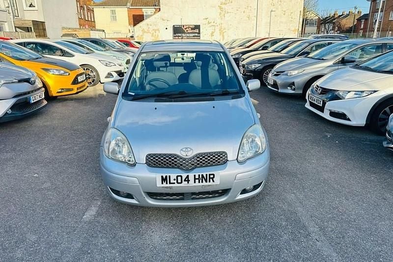 Used Toyota Yaris 85 HP (62 kW) 2004