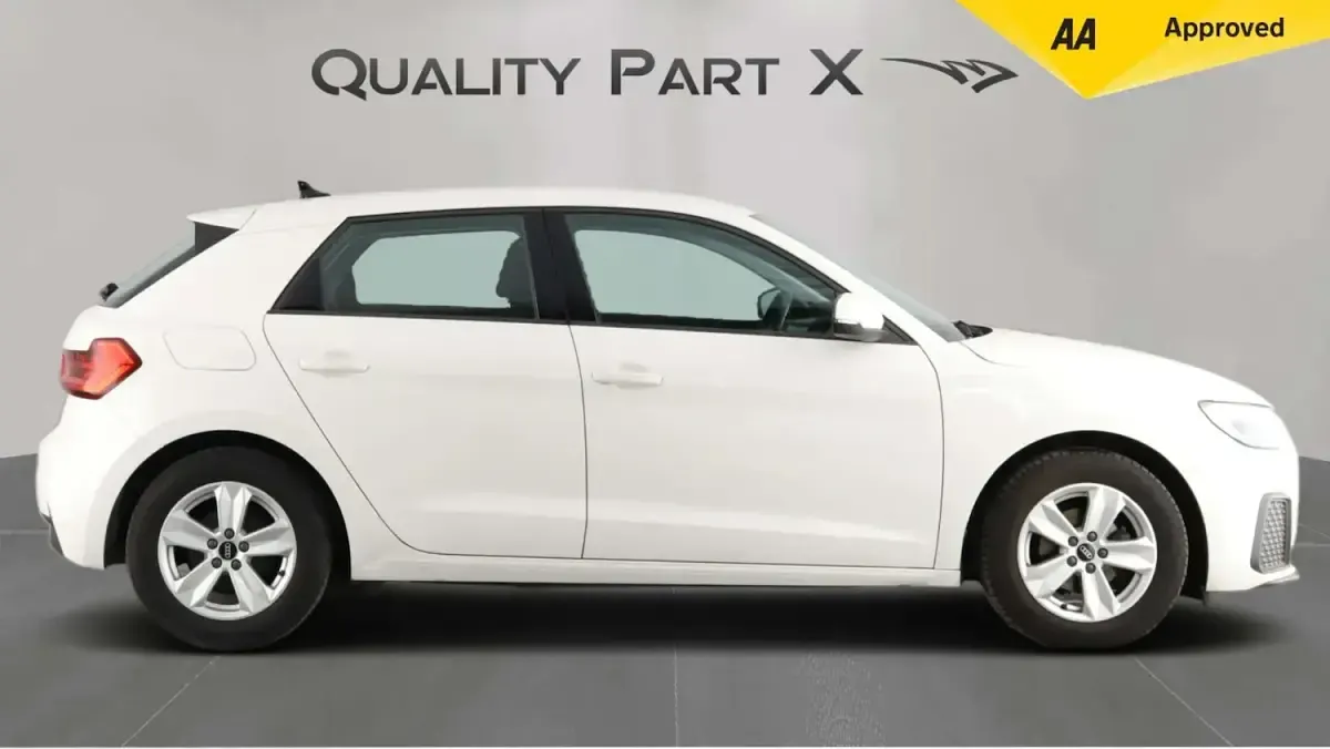 Used Audi A1 Sportback 95 HP (69 kW) 2022 White Hatchback