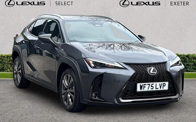 Usado Lexus UX 300h Sport Design Packet 199 CV (146 kW) 2026 SUV