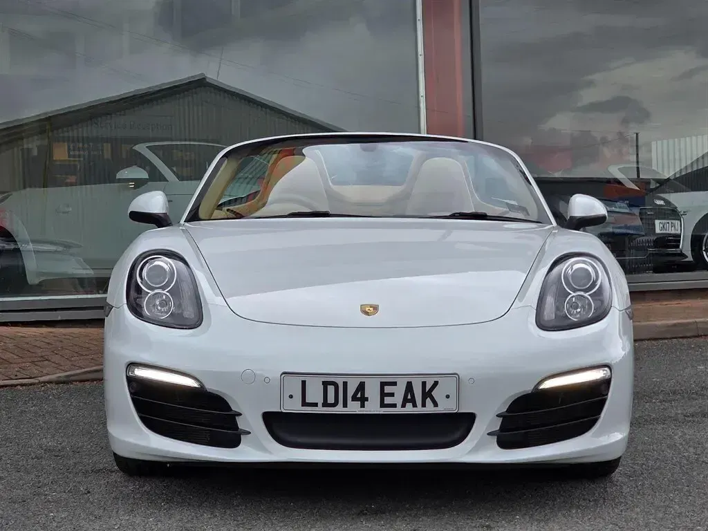 Used Porsche Boxster 265 HP (194 kW) 2014 White Cabriolet