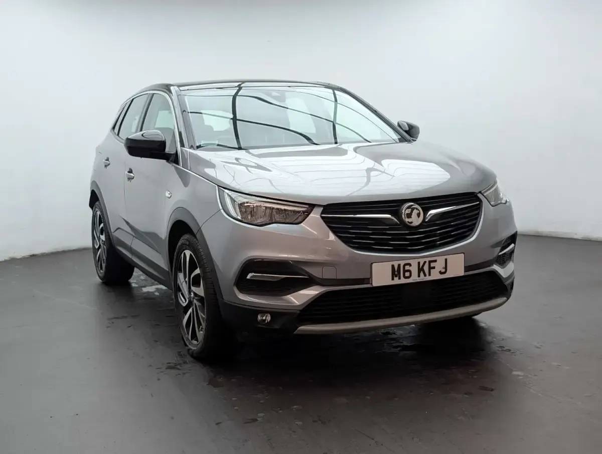 Second-hand Vauxhall Grandland X Elite 130 CP (95 kW) 2019 Gri SUV