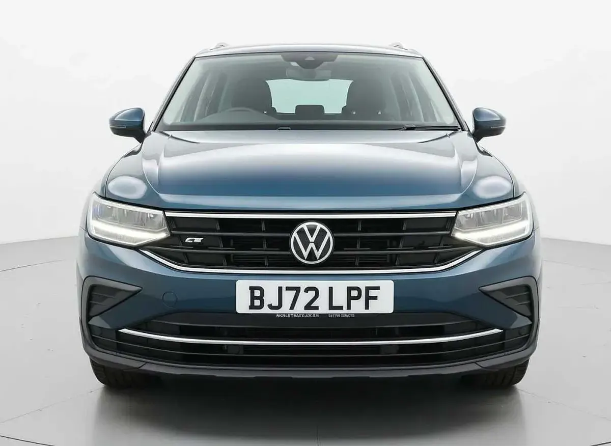 Used VW Tiguan Life 150 HP (110 kW) 2022 Blue SUV