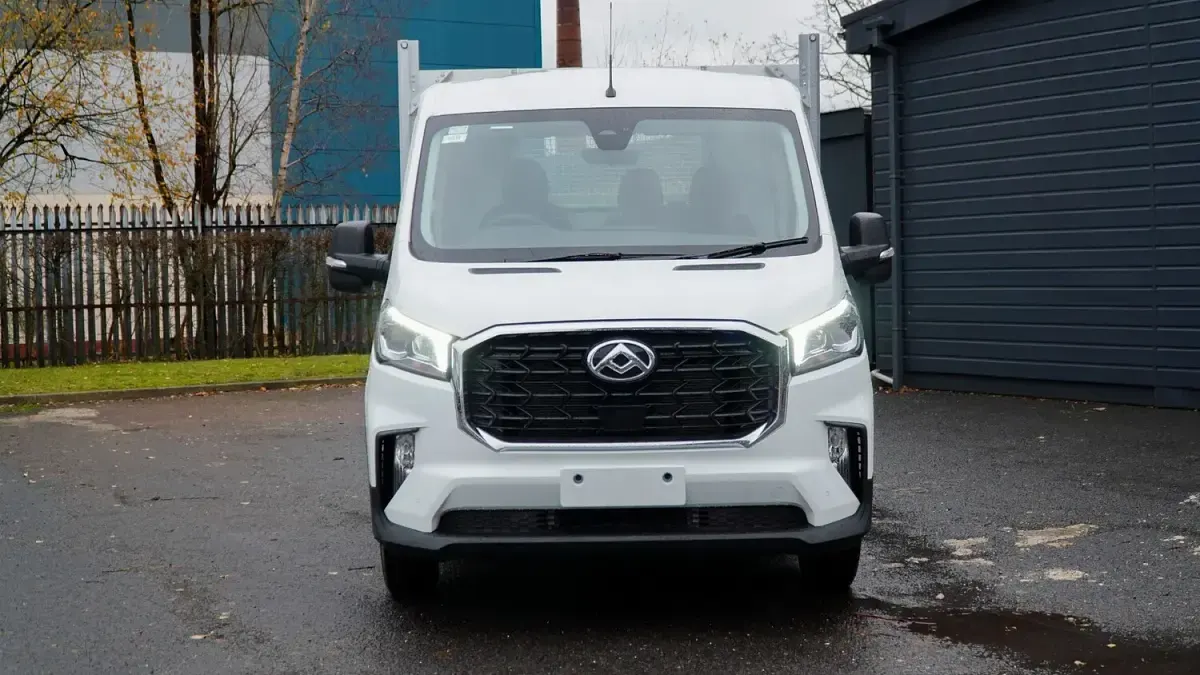 New Maxus V90 150 HP (110 kW) 2025 Van