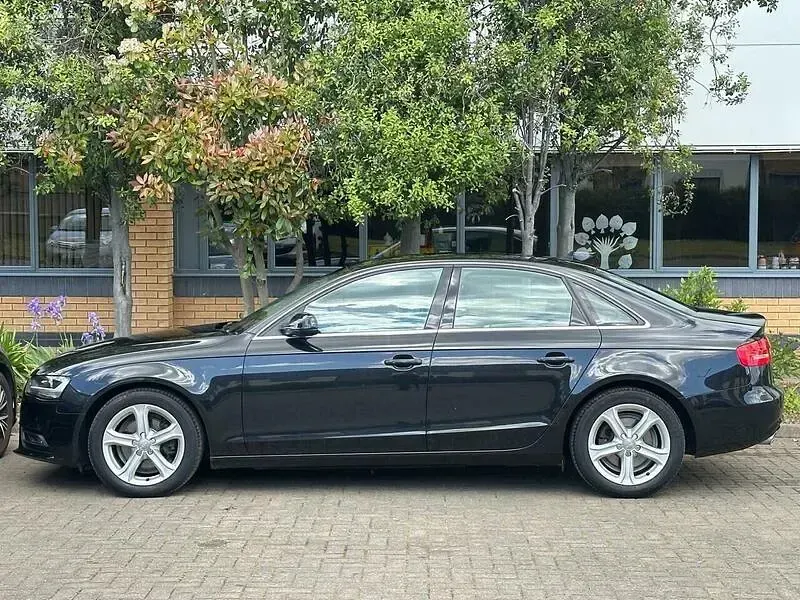 Used Audi A4 2014 Black Sedan