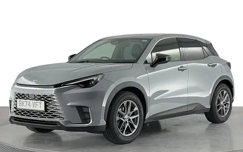 Second-hand Lexus LBX 136 CP (100 kW) 2026 SUV