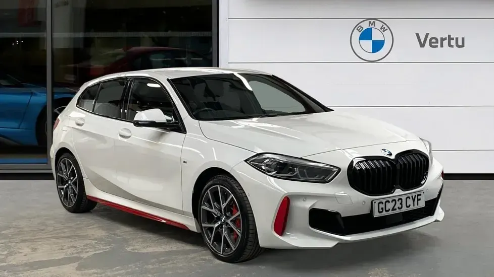 Usado BMW 128 Comfort Edition 265 CV (194 kW) 2023 Utilitario