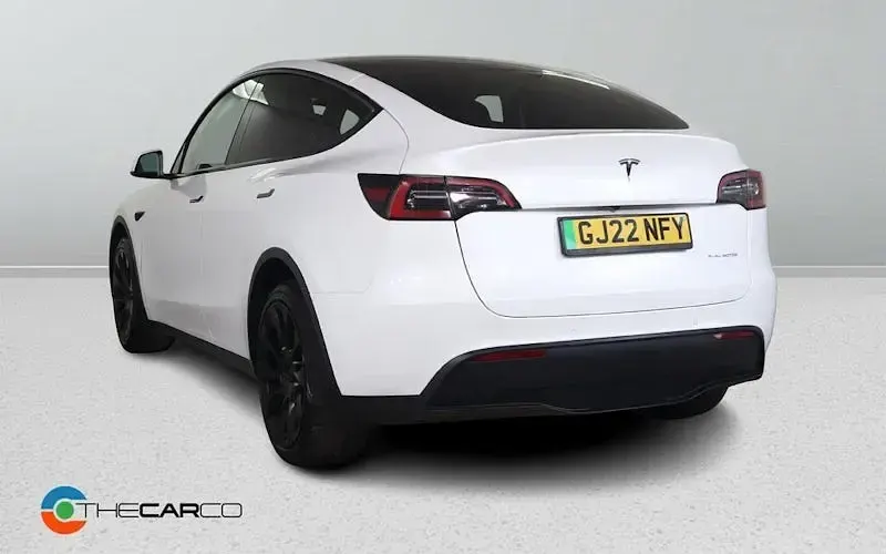 Used Tesla Model Y Long Range AWD 378 kW (514 HP) 2022 White SUV